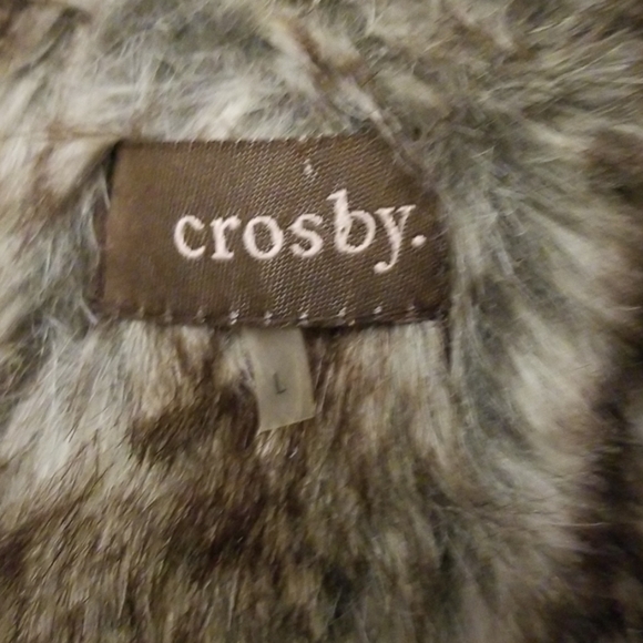 🌹Faux fur and suede vest💚 - Picture 6 of 8